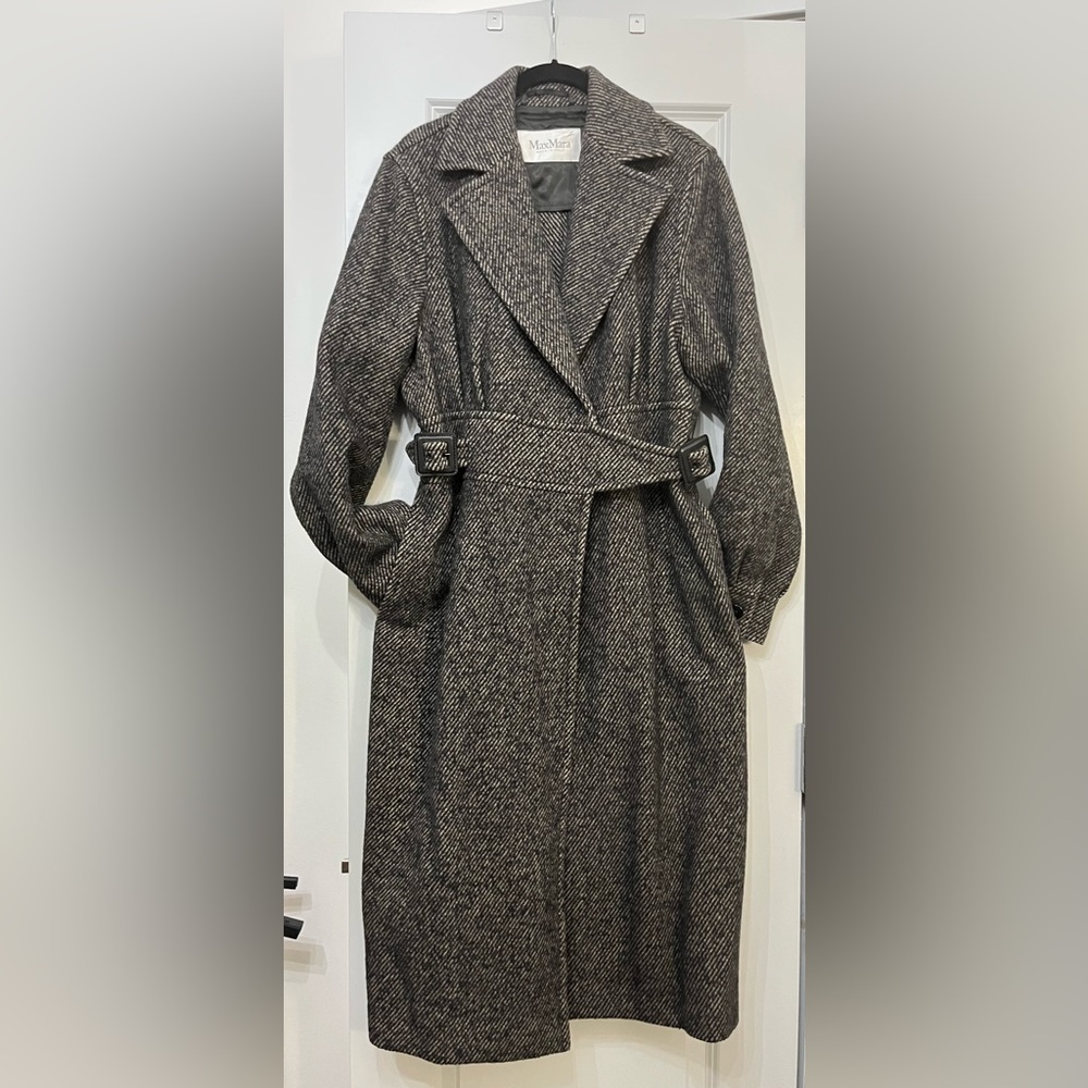 MaxMara coat | Size: US 10 | Material: Wool (see pictures) | Color: Grey